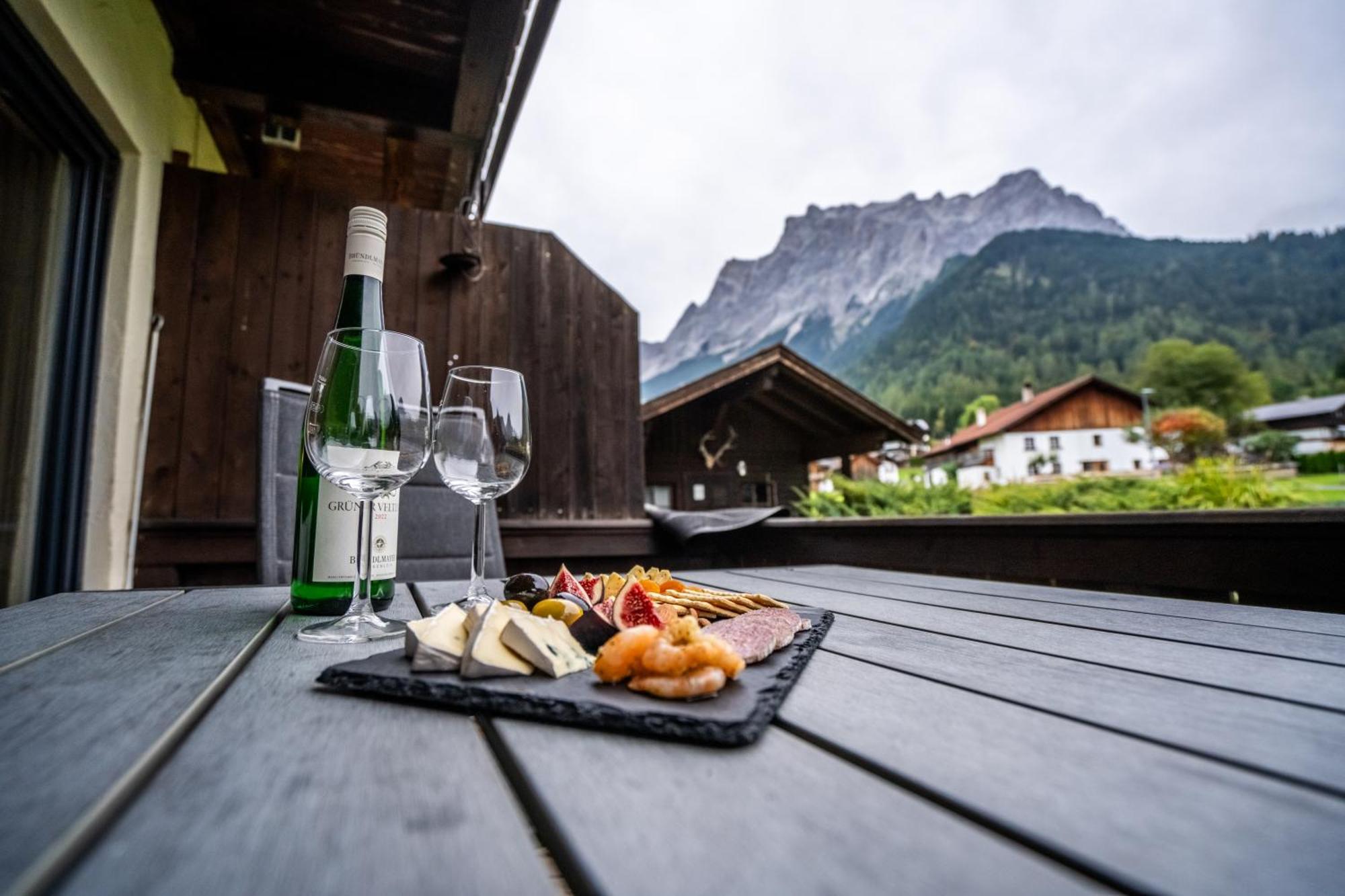 Tiroler Alpblick Appartements Ehrwald Ngoại thất bức ảnh