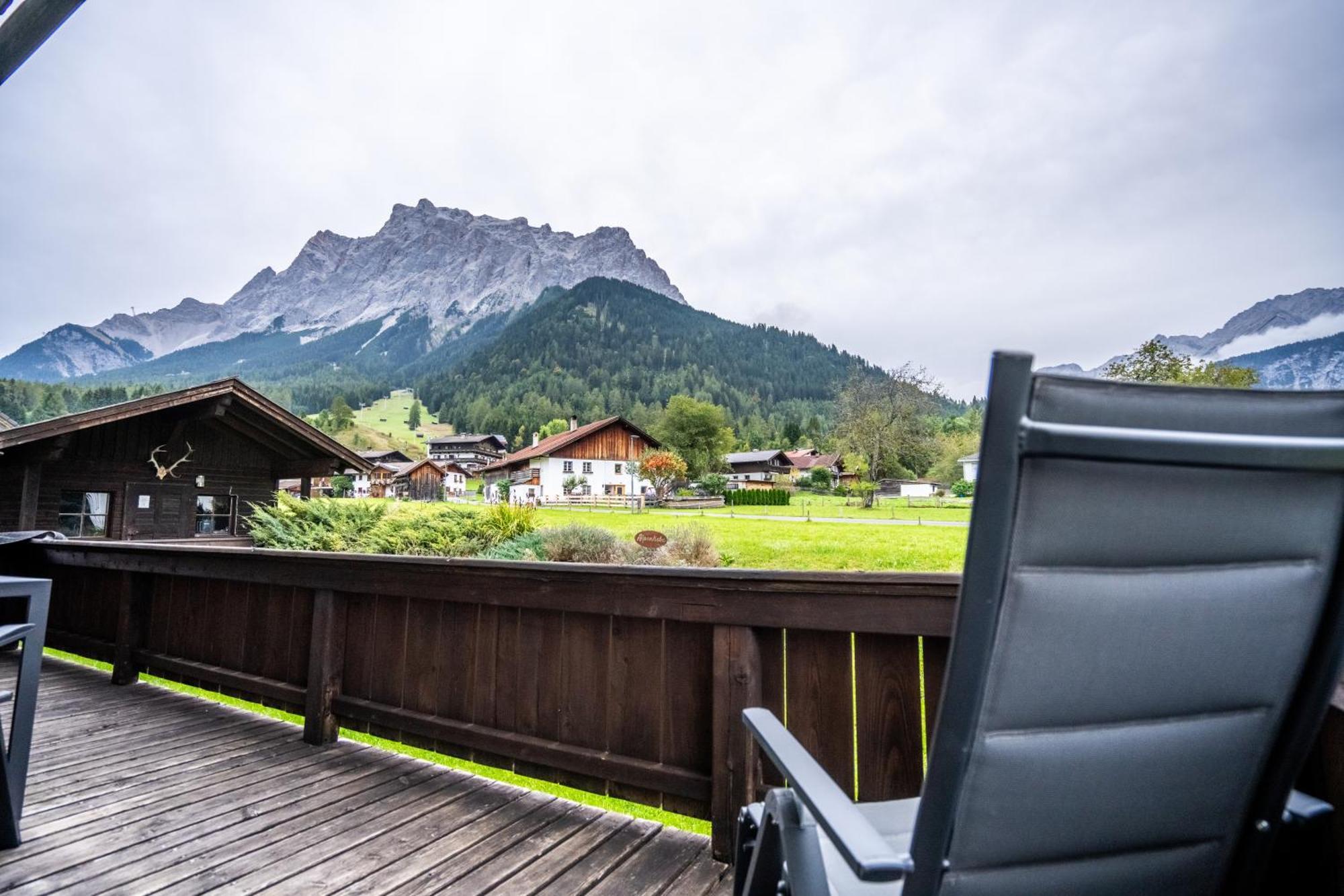 Tiroler Alpblick Appartements Ehrwald Ngoại thất bức ảnh