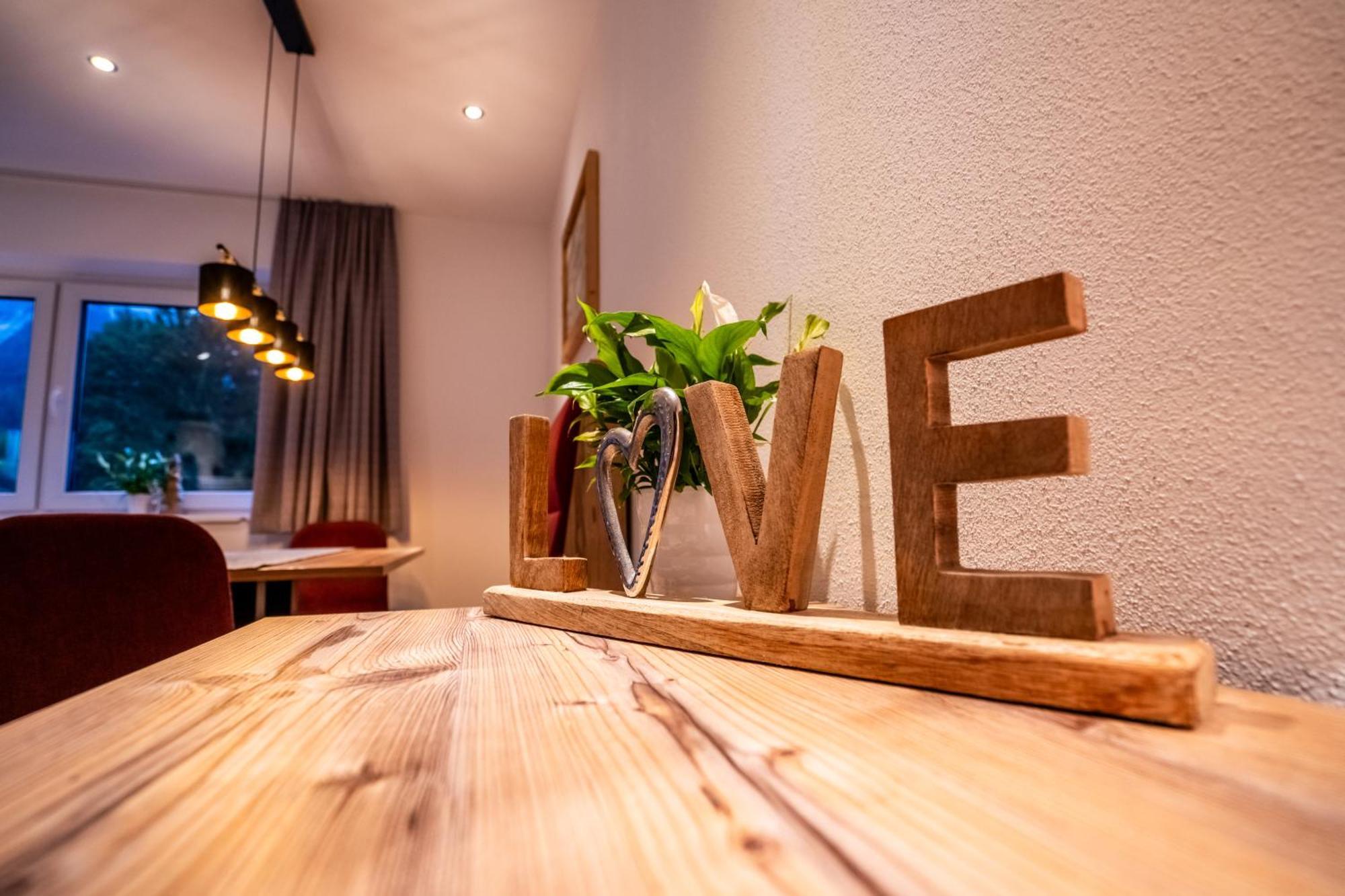 Tiroler Alpblick Appartements Ehrwald Ngoại thất bức ảnh
