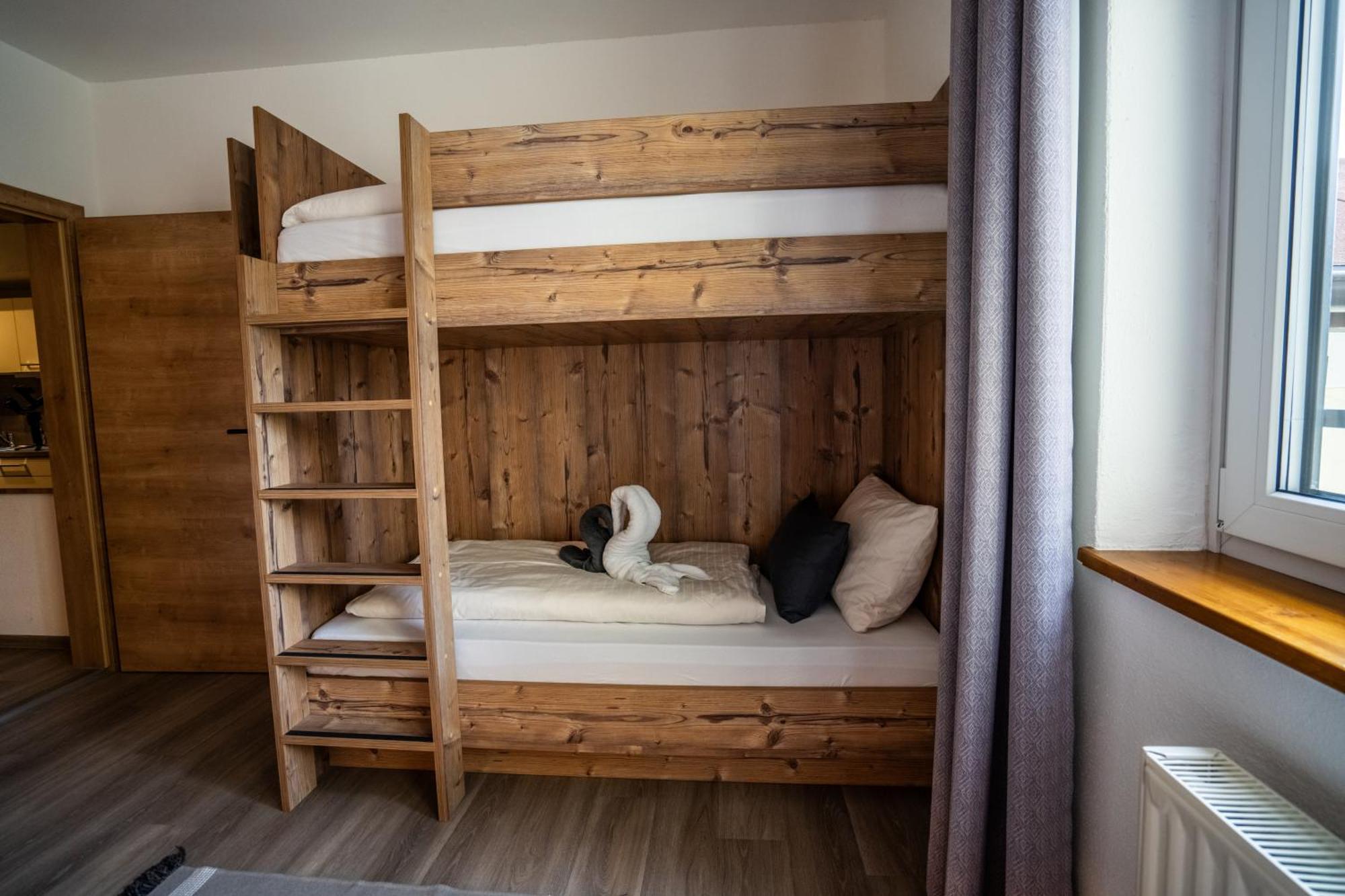 Tiroler Alpblick Appartements Ehrwald Ngoại thất bức ảnh